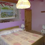 Cozy 2-bed Apartment, Petrella Appartamento