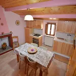 Cozy 2-bed Apartment, Petrella *
