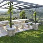 Cozy 2-bed Apartment, Petrella * Petrella Guidi