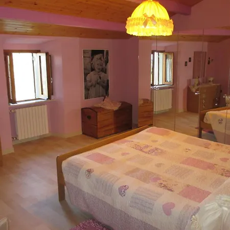 Appartamento Cozy 2-bed Apartment, Petrella