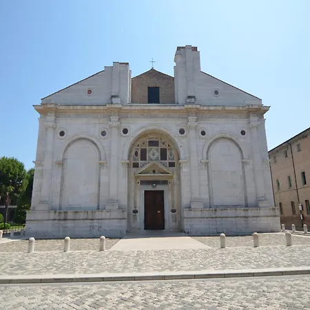 Cozy 2-bed Apartment, Petrella * Petrella Guidi