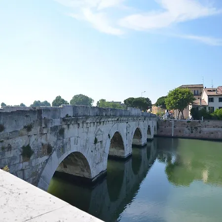 Cozy 2-bed Apartment, Petrella * Petrella Guidi