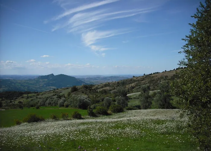 Cozy 2-bed Apartment, Petrella