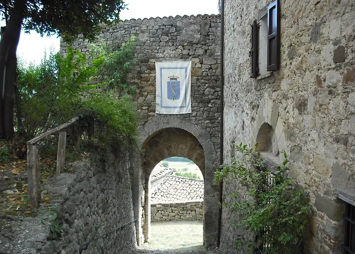 Cozy 2-bed Apartment, Petrella * Petrella Guidi